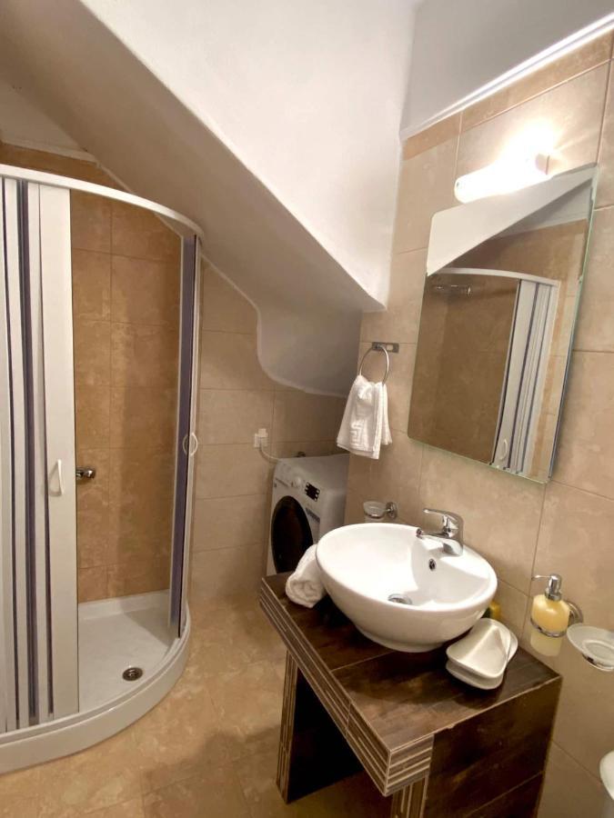 הוילה פאליאורי Earthy Boutique Luxurious House -Marble Luxury House מראה חיצוני תמונה